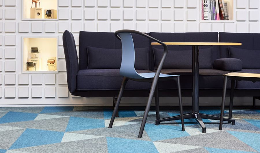 Instaldeco stattet die Böden seines Showrooms mit unseren Mirage-Referenzen aus