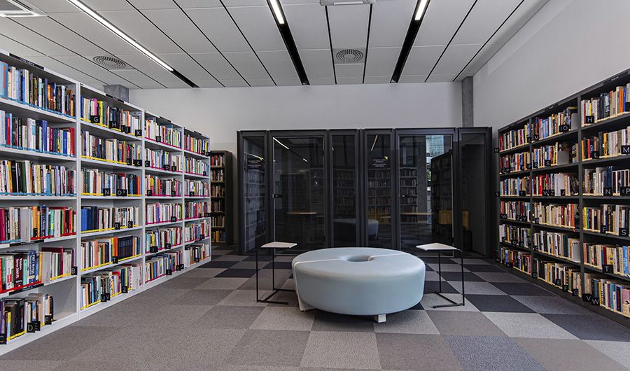 'W PULAWACH' kommunalt bibliotek